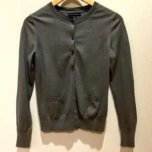 Banana Republic grey lightweight cardigan